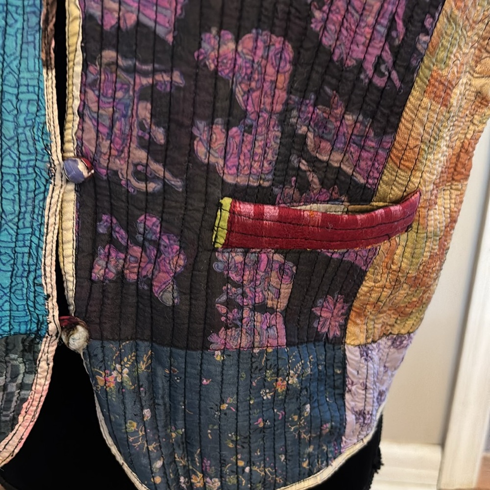 Sacred Thread Silk Patchwork Vest Size Ml - image 7